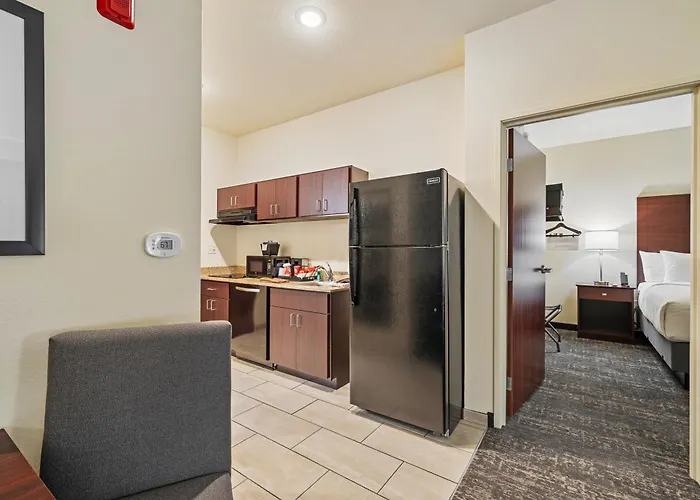 Hotel Cobblestone Hotel&suites -