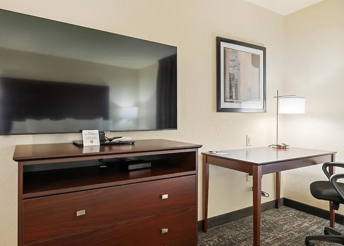 Cobblestone Hotel&suites - Hotel