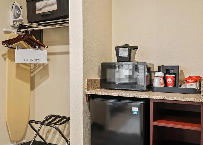 Cobblestone Hotel&suites - Hotel 3*