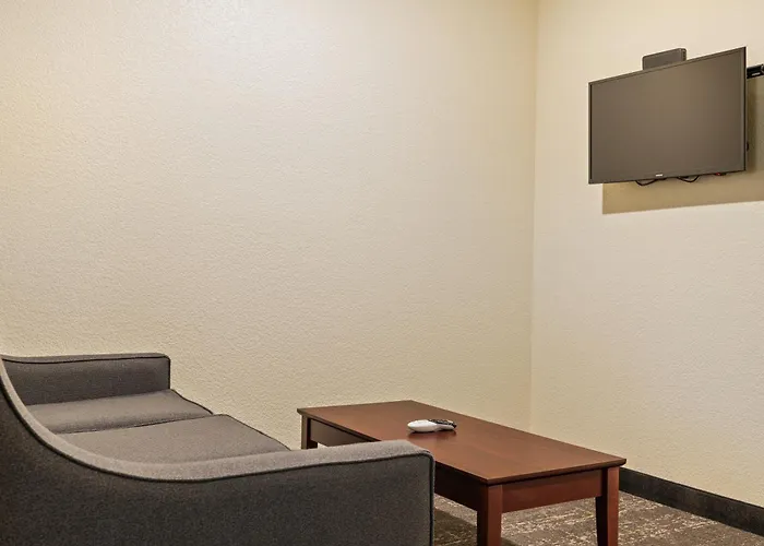 Hotel Cobblestone Hotel&suites - 3*