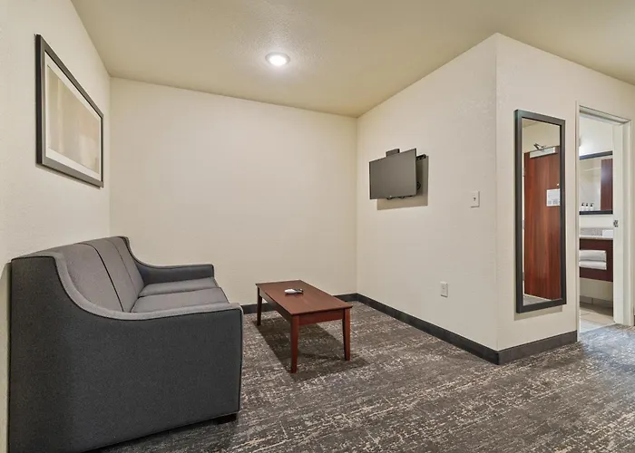 Cobblestone Hotel&suites - Alpine