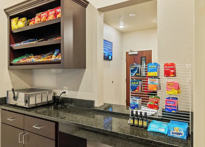 Hotel Cobblestone Hotel&suites -