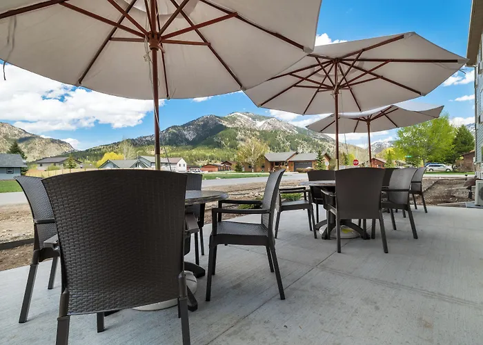 Hotel Cobblestone Hotel&suites -