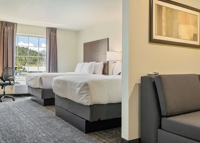 Cobblestone Hotel&suites - Hotel 3*